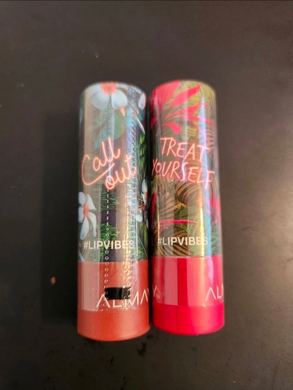 Lot of 2 Almay Lip Vibes Matte Lipstick 170 Treat Yourself 240 Call Out SEALED